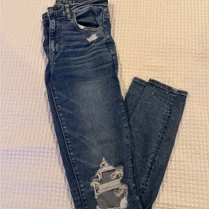 American Eagle Outfitters Women's Dark Blue Distressed Skinny Jeans